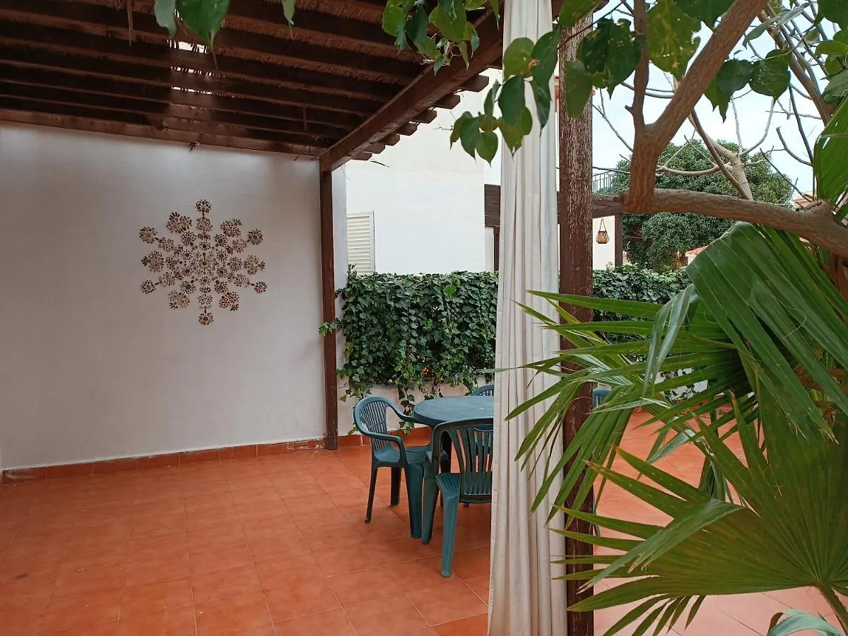 Casa Baja Naturista Con Patio En Primera Linea De Playa Con Piscina Comunitaria! Vera Apartamento